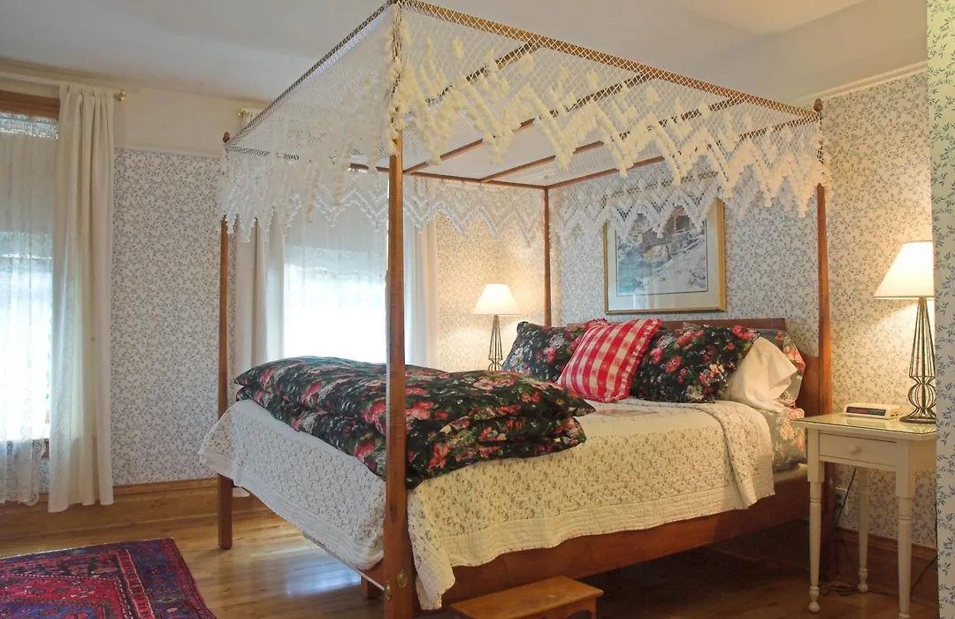 White Lace Inn-1
